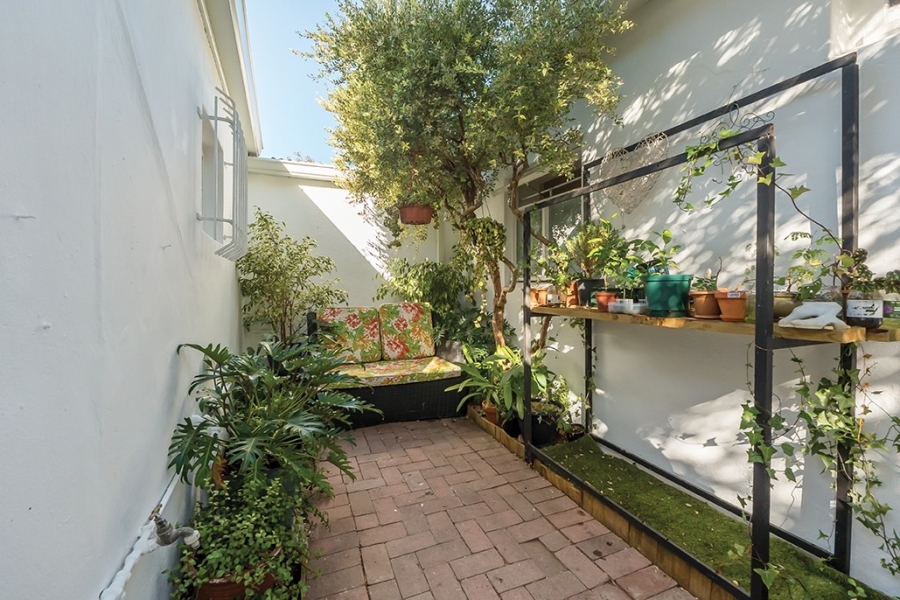 1 Bedroom Property for Sale in Wynberg Upper Western Cape